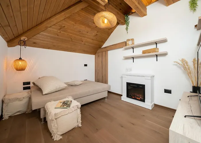 Gurgulyat View - 1 Bedroom Loft *