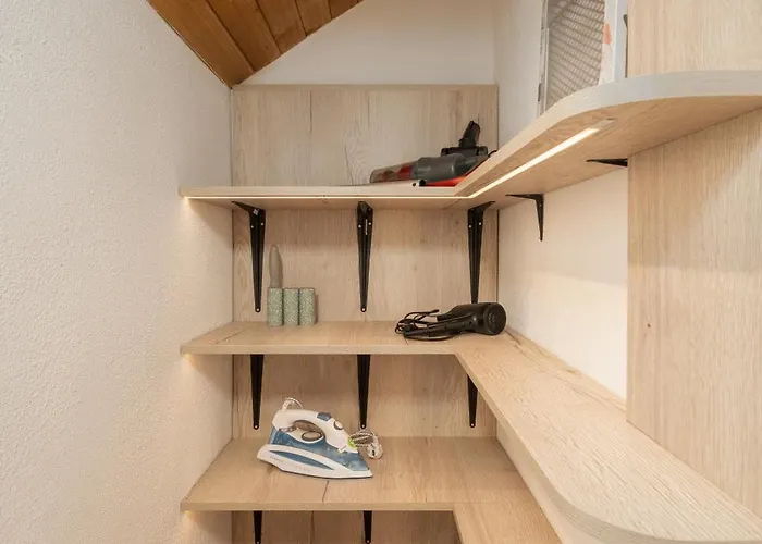 Gurgulyat View - 1 Bedroom Loft Апартамент *