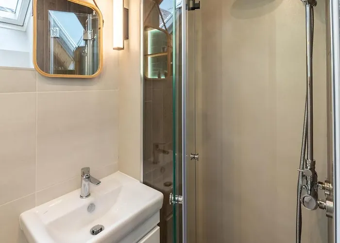 Gurgulyat View - 1 Bedroom Loft Апартамент *