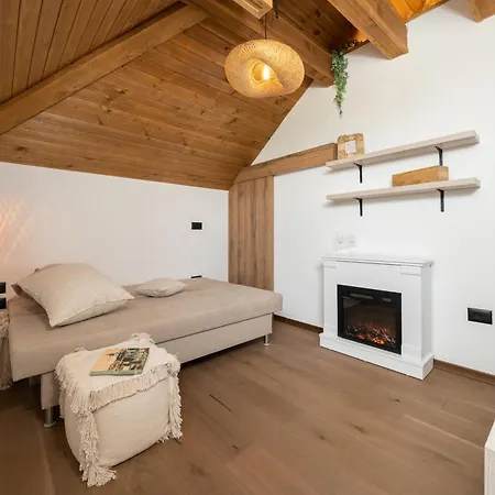 Gurgulyat View - 1 Bedroom Loft *
