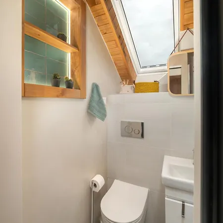 Gurgulyat View - 1 Bedroom Loft * Sofia