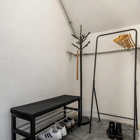 Gurgulyat View - 1 Bedroom Loft Апартамент София