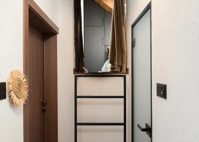 Gurgulyat View - 1 Bedroom Loft *